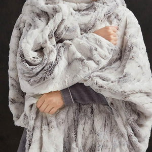 Beautyrest 100% Polyester Marble Faux Fur Heated Throw - 50"W x 70"L