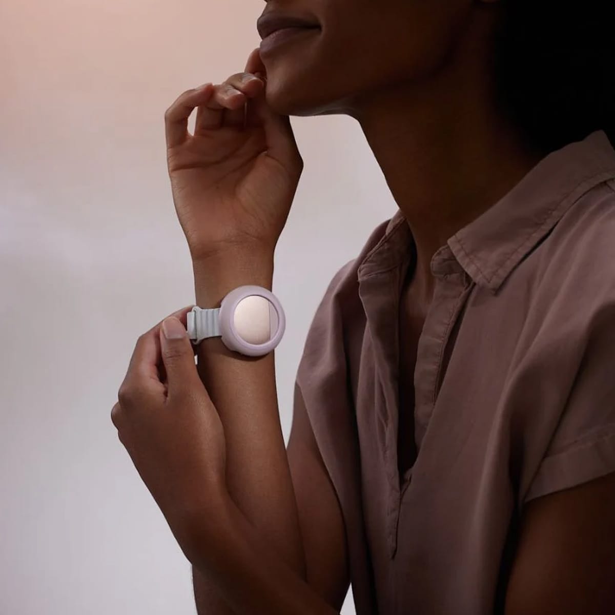Embr Wave 2 Band Personal Cooling & Warming Wearable Device