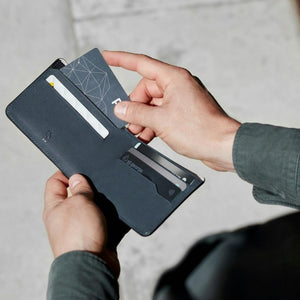 Bellroy Men's Hide and Seek Premium Wallet