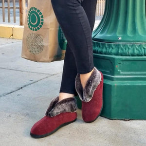 Acorn Women's Faux Fur Chinchilla Booties (Crackleberry, Size S)